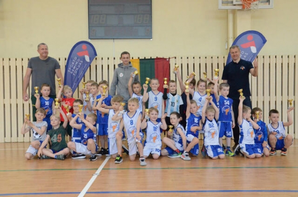 Jauniesiems krepšininkams - varžybų maratonas ir stovyklos