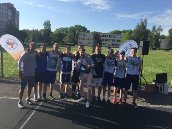 Įvyko tradicinis Sauliaus Štombergo 3x3 krepšinio turnyras